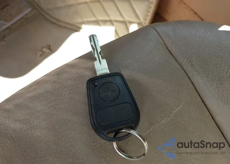 1999 BMW 740Il Il from USA, damaged, VIN WBAGH8330XDP03884